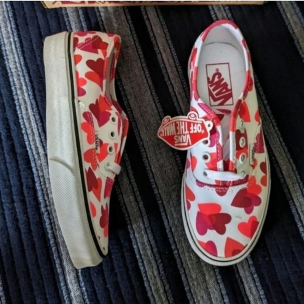Vans Authentic Valentine Hearts Girls 3.5 Youth VNOA348A40Q Red and White 122025 - Picture 2 of 11